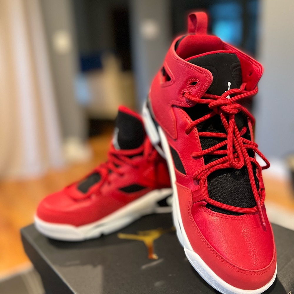 Jordan Flightclub ‘91 Gym Red/white/black grade school size 5.5Y